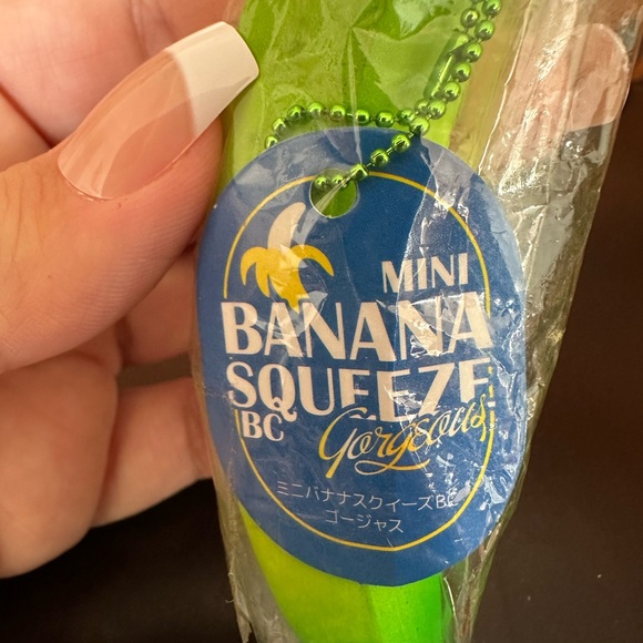 Banana Squishy from Tokyo - Picture 2 of 4
